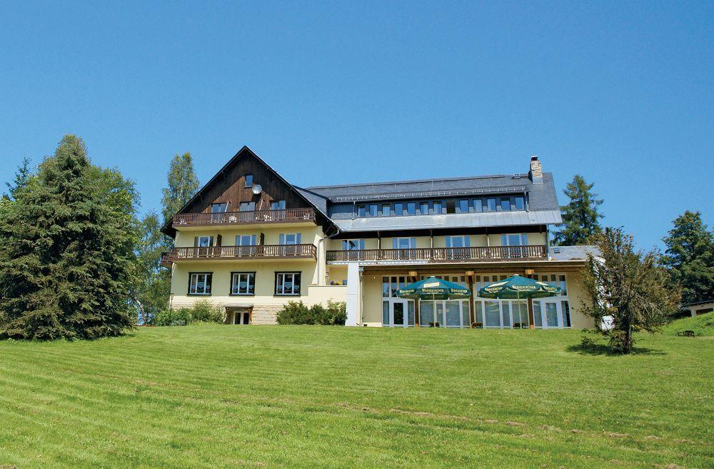 Hotel Haus Am Ahorn Schöneck Exterior foto